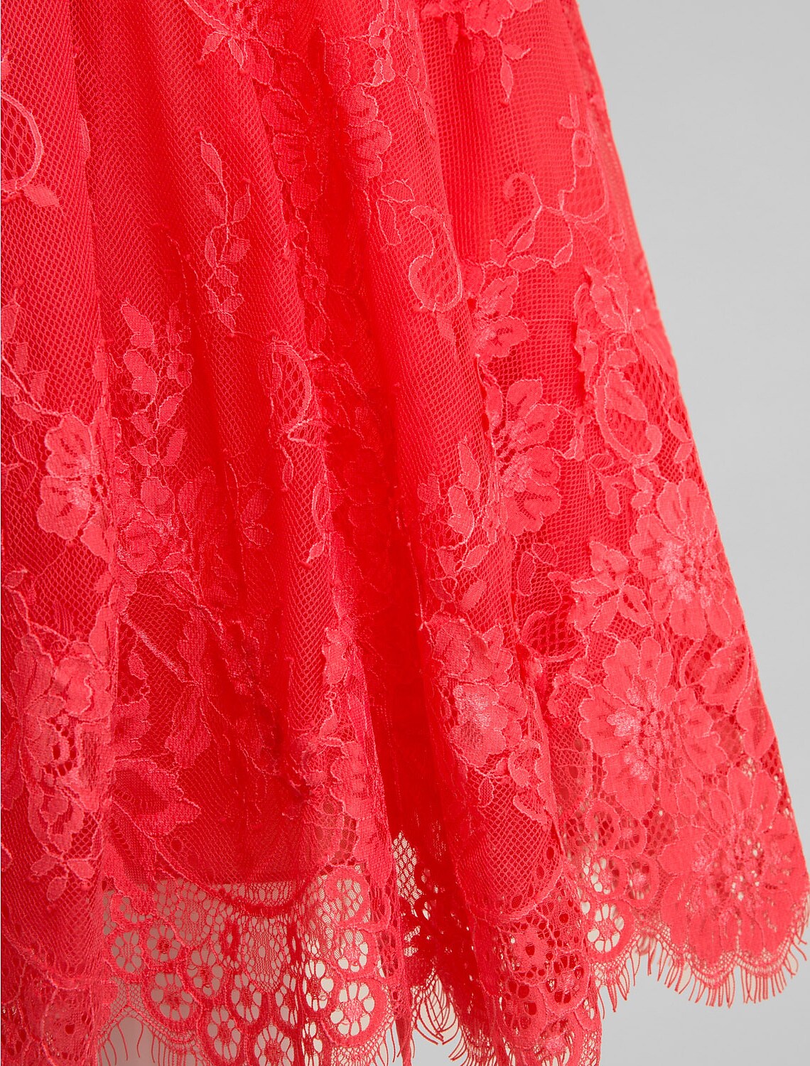 Elegant A-Line Plus Size Bateau Neck Lace Knee-Length Dress with Sash.