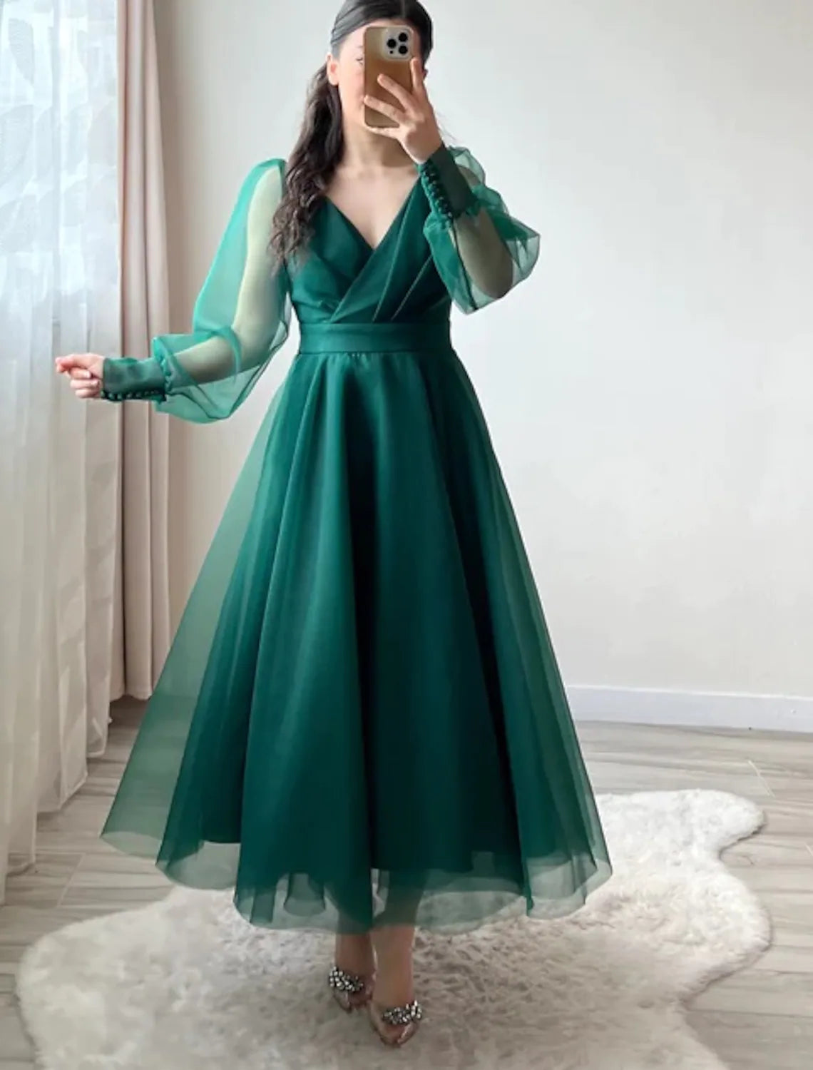 Elegant A-Line V-Neck Long Sleeve Organza Cocktail Dress with Buttons.