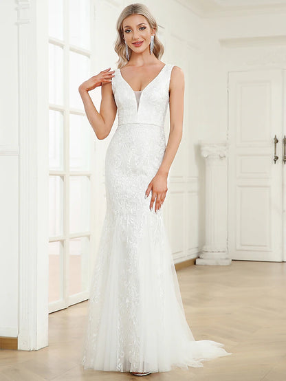 Elegant Hall Mermaid Trumpet V-Neck Lace Wedding Dress.