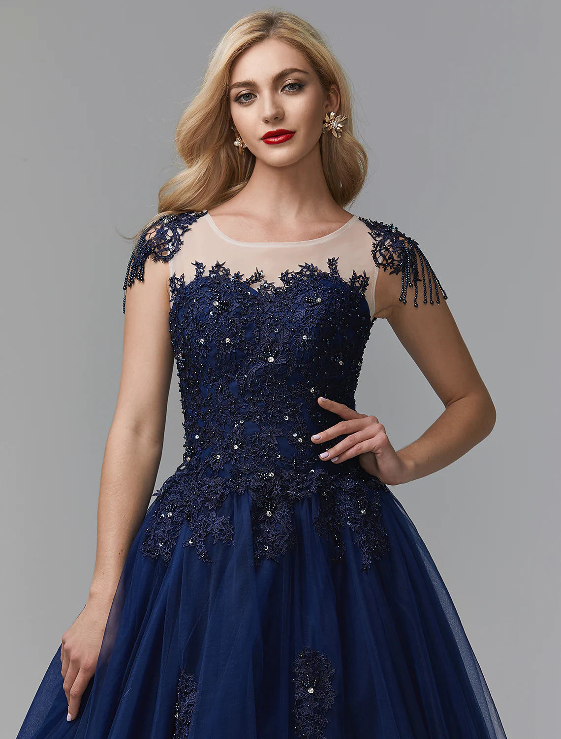Elegant Mermaid Trumpet Illusion Neck Lace Appliques White Floor Length Evening Dress.