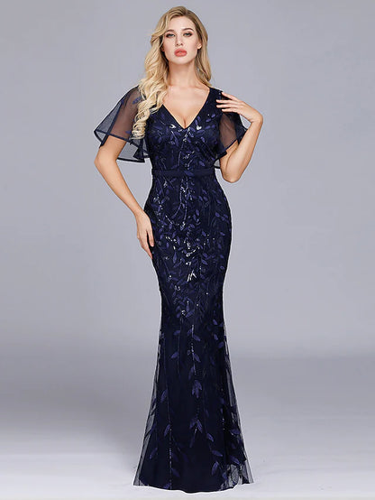 Elegant Mermaid Trumpet Jewel Neck Short Sleeve Ruffled Evening Gown.