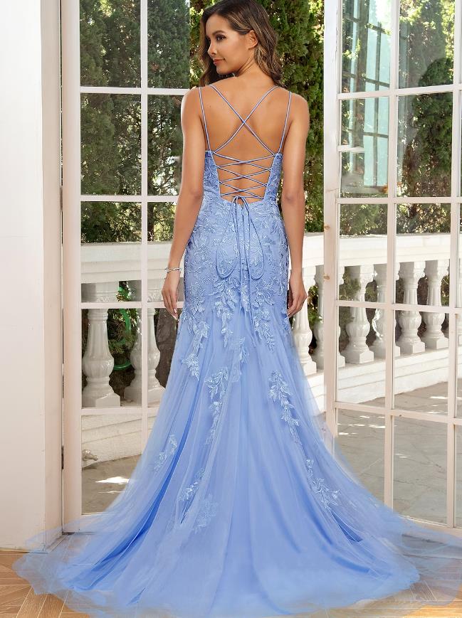 Mermaid Trumpet Prom Dress featuring delicate floral appliques.
