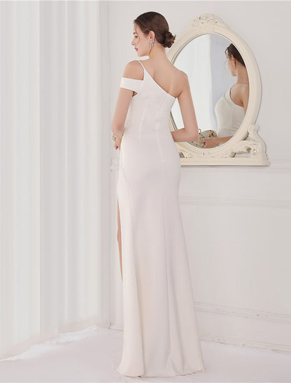 Elegant Mermaid Trumpet Satin Evening Gown with Slit for Wedding Guests.