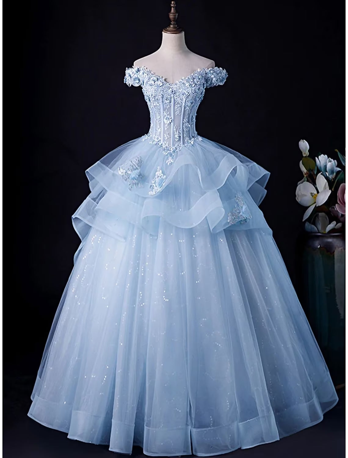 Elegant Off-Shoulder Ball Gown Minimalist Pleated Tulle White Floor-Length Evening Dress.
