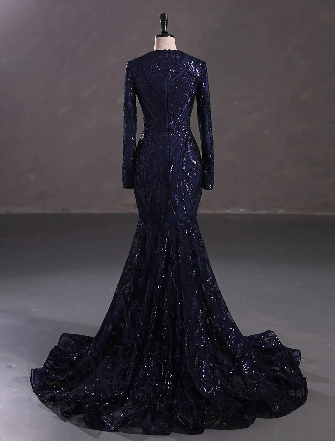 Elegant Sparkling Mermaid Trumpet V-Neck Long Sleeve Lace Sequin Evening Gown.